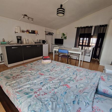 Studio, chambres, appartement, gite Vendegies-sur-Ecaillon Extérieur photo