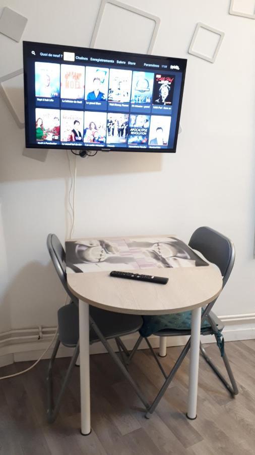 Studio, chambres, appartement, gite Vendegies-sur-Ecaillon Extérieur photo