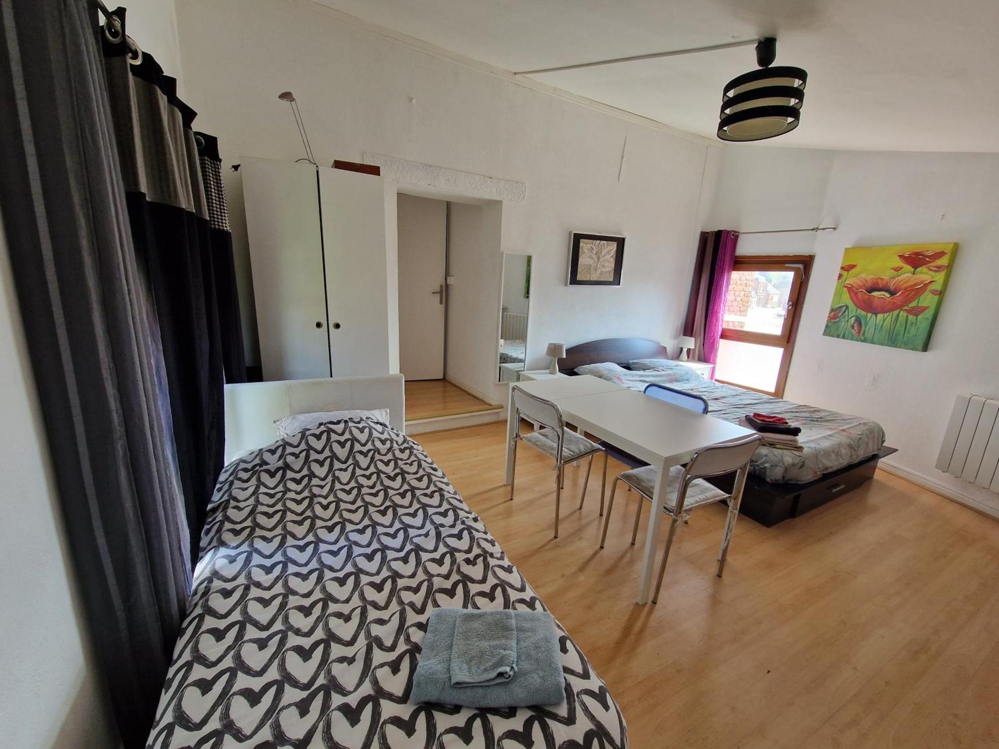 Studio, chambres, appartement, gite Vendegies-sur-Ecaillon Extérieur photo